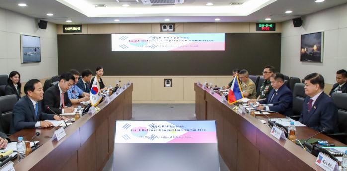 필리핀 군 현대화 사업에 한국 기업 참여 지지 요청 썸네일 이미지