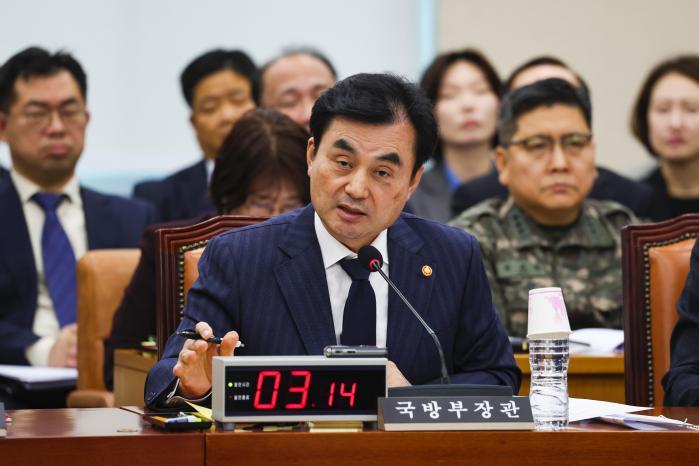 안규백 장관 &ldquo;원잠 건조는 자주국방 정점 찍는 쾌거&rdquo; 썸네일 이미지