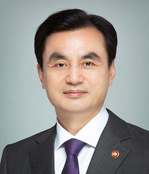 [창간  61주년 축하 메시지] 안규백 국방부 장관 썸네일 이미지