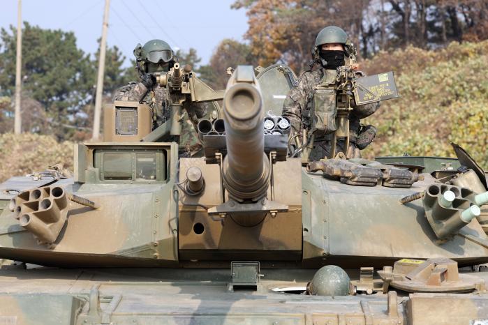 육군17사단 &lsquo;대규모 공세행동 FTX&rsquo; 현장에 가다 썸네일 이미지