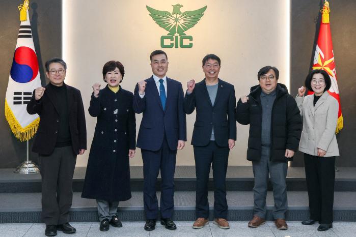 권한 집중 해소&hellip;국민 눈높이 맞는 통제장치 제도화 썸네일 이미지