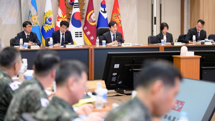 &ldquo;국민 신뢰 회복이 국방개혁의 출발점&rdquo; 썸네일 이미지