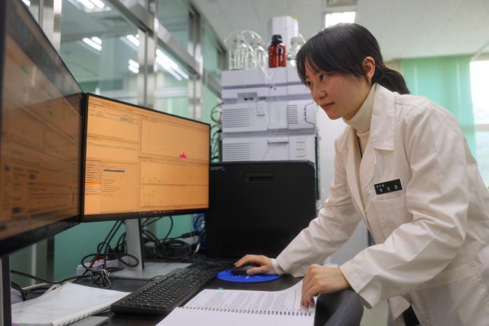 화생방방어연구소 &lsquo;생물독소 분석&rsquo; 능력 세계에 입증 썸네일 이미지