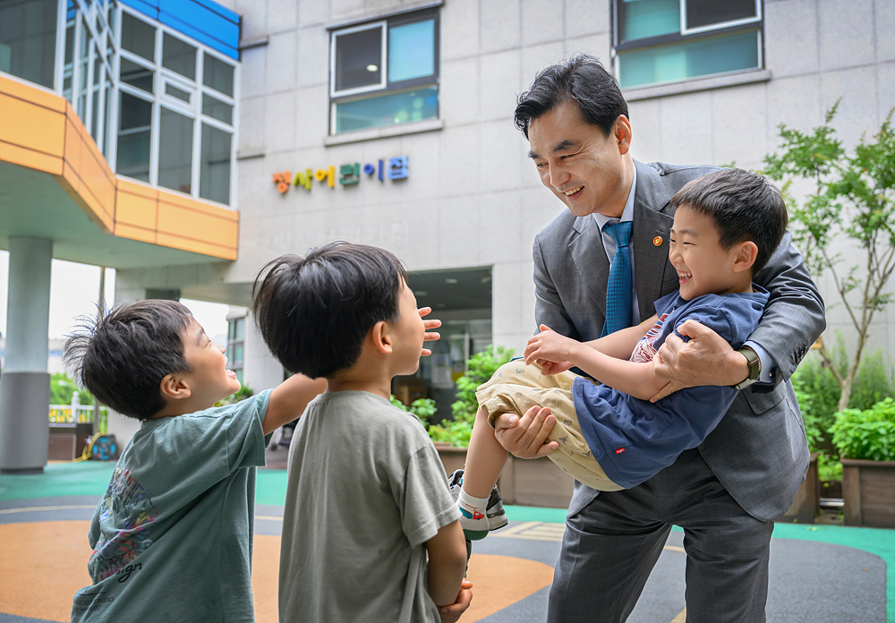 20260528 2)국방부청사 어린이집 방문1.jpg 첨부 이미지