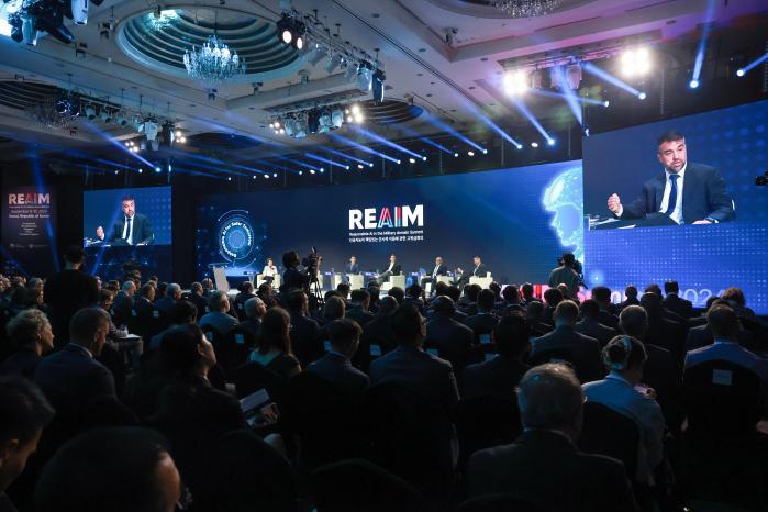 Keynote panel discussions took place at the High-l