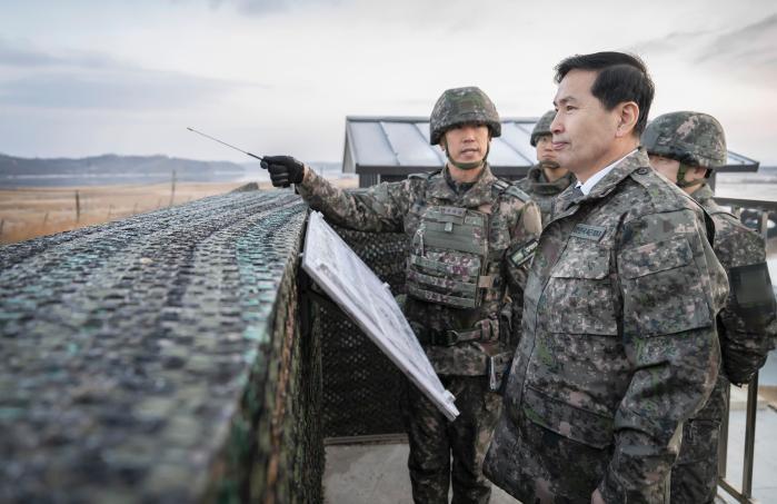 On January 29, Acting Defense Minister Kim Seon Ho