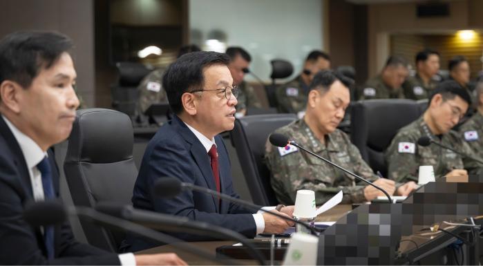 On January 7, Acting President and Minister of Eco