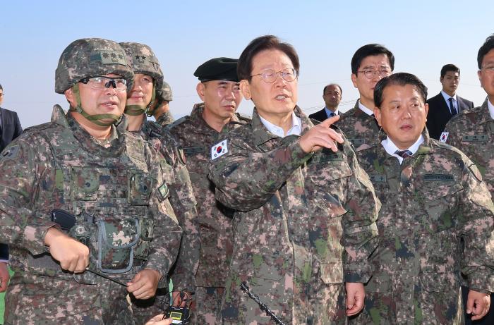 On October 31 of last year, Lee Jae-myung, then le