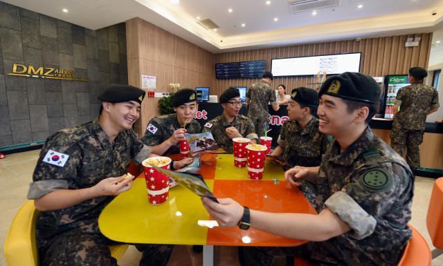 Military to Allow Soldiers Free Movement Outside B
