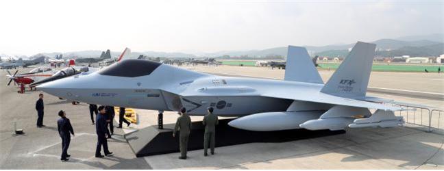 Republic of Korea unveils next-generation Korean fighter